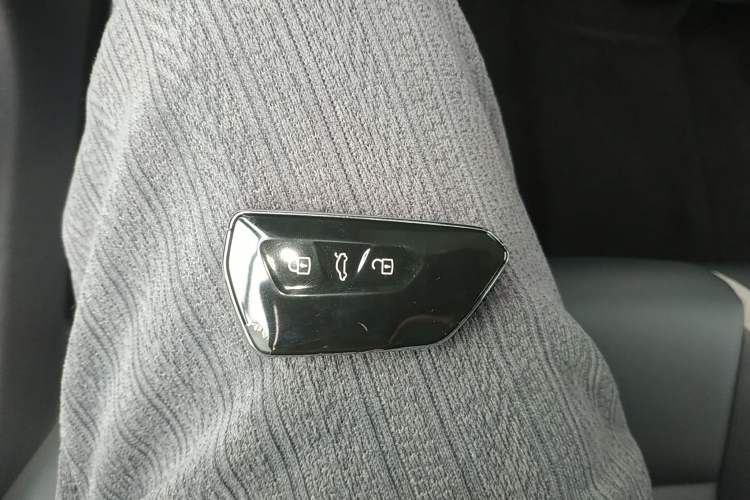 Used Volkswagen ID.7 VIZZION 2024 First Edition Vehicle Key