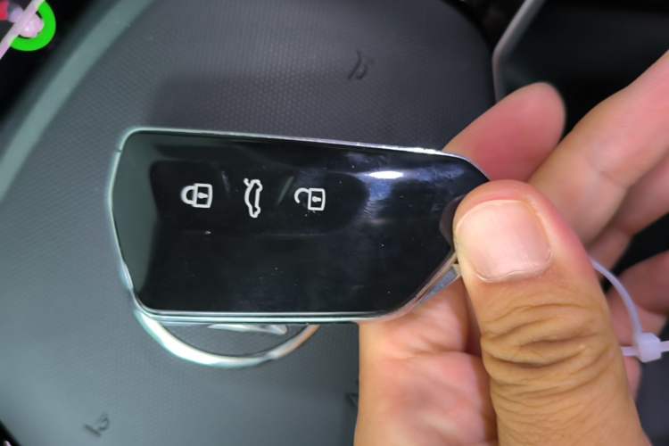 Used Volkswagen ID.7 VIZZION 2024 PRO Model Vehicle Key