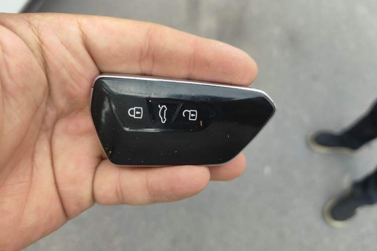 Used Volkswagen ID.7 VIZZION 2024 PRO Model Vehicle Key
