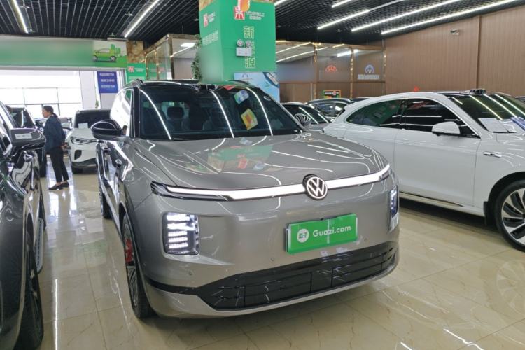 Used Volkswagen ID.ERA 9X 2026 Model Ultra Four-Wheel Drive Edition Front Right 45 Deg