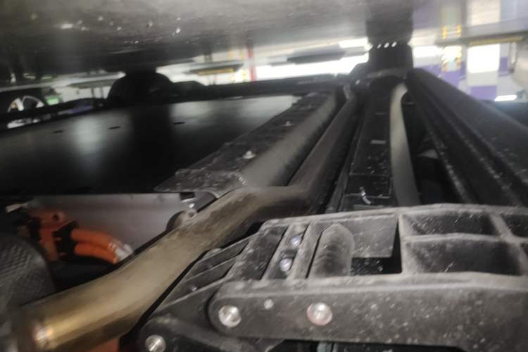 Used Volkswagen ID.ERA 9X 2026 Model Max Four-Wheel Drive Edition Left Side Sill