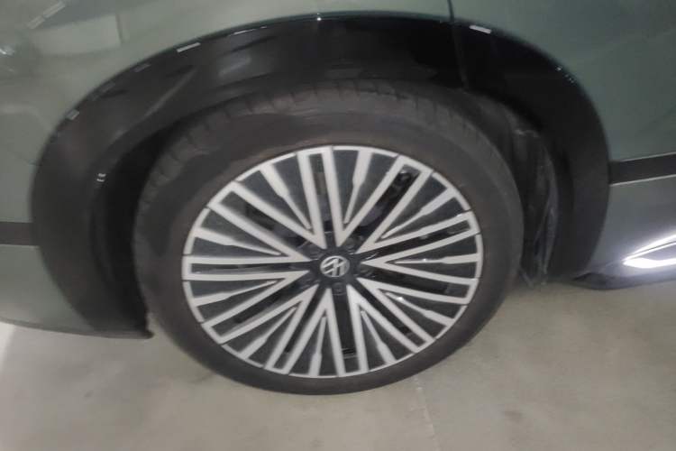 Used Volkswagen ID.ERA 9X 2026 Model Max Four-Wheel Drive Edition Right Rear Wheel Hub