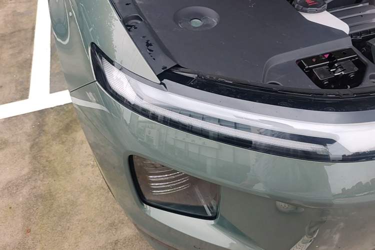 Used Volkswagen ID.ERA 9X 2026 Model Ultra Four-Wheel Drive Edition Right Front Headlight