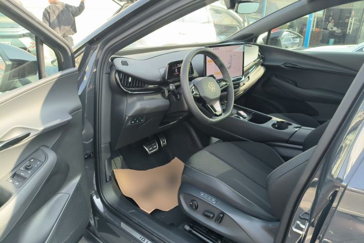 Used Volkswagen ID.UNYX 2024 Pro Long-Range Version Driver Seat