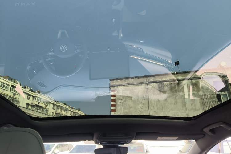 Used Volkswagen ID.UNYX 2024 Pro Long-Range Version Headliner