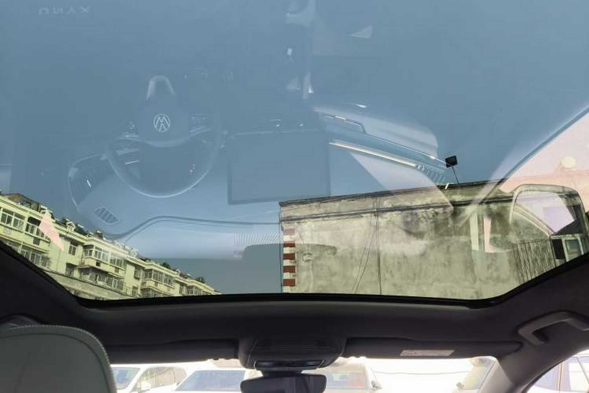 Used Volkswagen ID.UNYX 2024 Pro Long-Range Version Headliner
