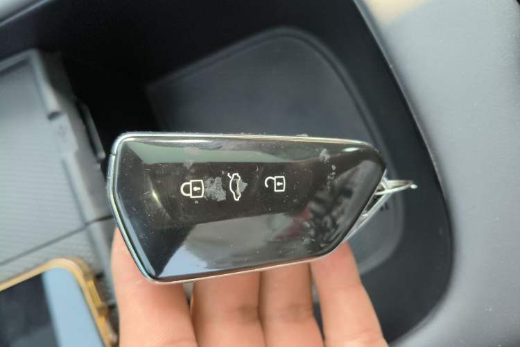 Used Volkswagen ID.UNYX 2024 Pro Long-Range Version Vehicle Key