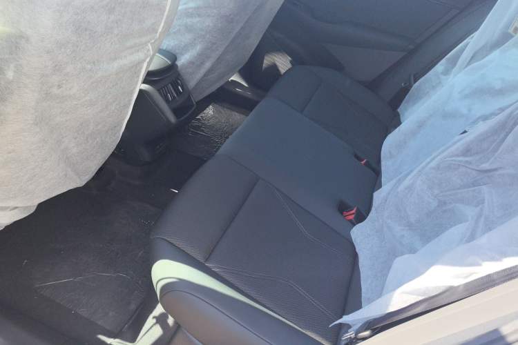 Used Volkswagen ID.UNYX 2025 Pure Model Interior 6