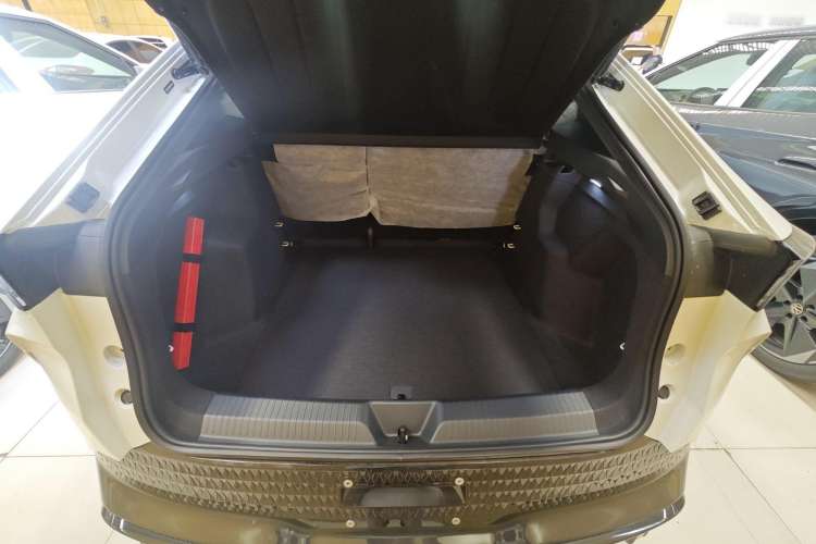 Used Volkswagen ID.UNYX 2024 Revised Pro Long-Range Version Trunk