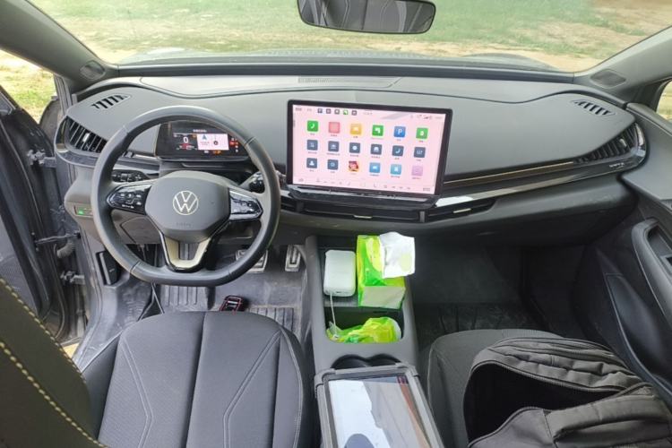 Used Volkswagen ID.UNYX 2024 Revised Pro Long-Range Version Center Console