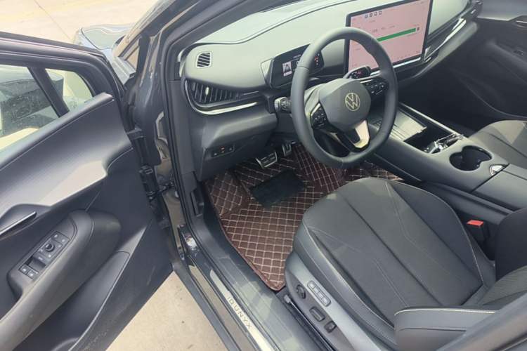 Used Volkswagen ID.UNYX 2024 Pro Long-Range Version Driver Seat