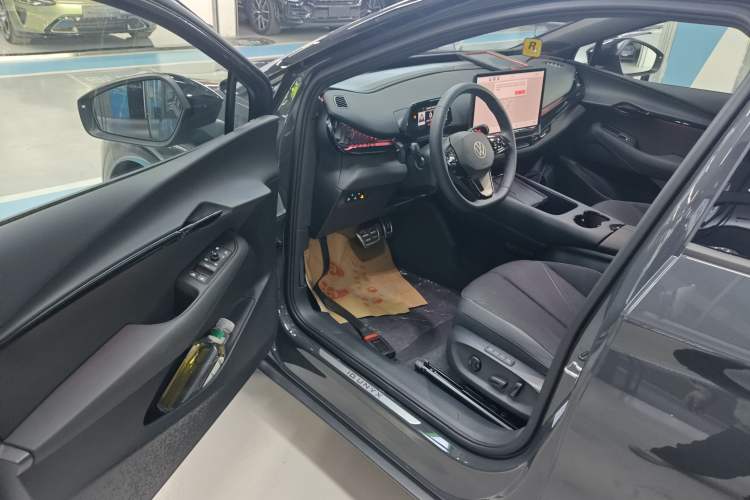 Used Volkswagen ID.UNYX 2024 Pro Long-Range Version Driver Seat