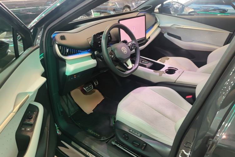 Used Volkswagen ID.UNYX 2024 Max High-Performance Edition Driver Seat