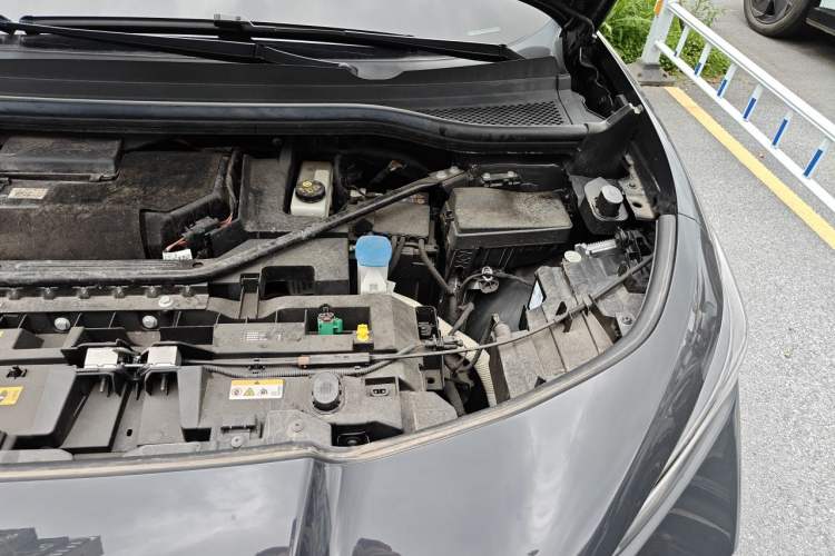 Used Volkswagen ID.UNYX 2024 Ultra Long-Range Version Engine Bay Left