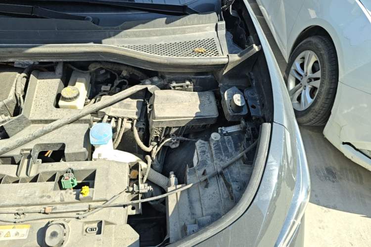 Used Volkswagen ID.UNYX 2024 Ultra Long-Range Version Engine Bay Left
