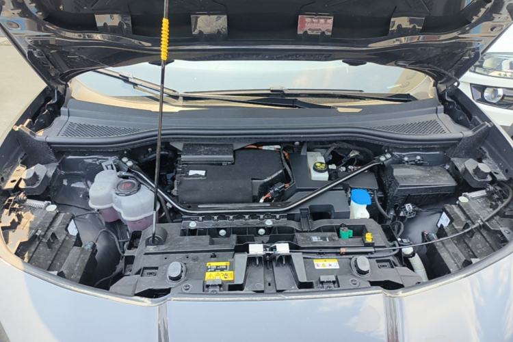 Used Volkswagen ID.UNYX 2024 Pro Long-Range Version Engine Bay