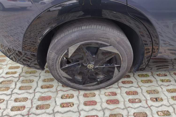 Used Volkswagen ID.UNYX 2024 Pro Long-Range Version Exterior 8