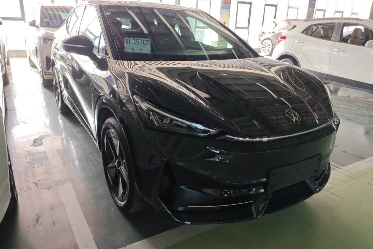 Used Volkswagen ID.UNYX 2024 Pro Long-Range Version Front Right 45 Deg