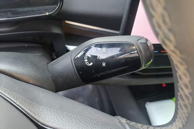 Used Volkswagen ID.UNYX 2024 Revised Pro Long-Range Version Gear Lever