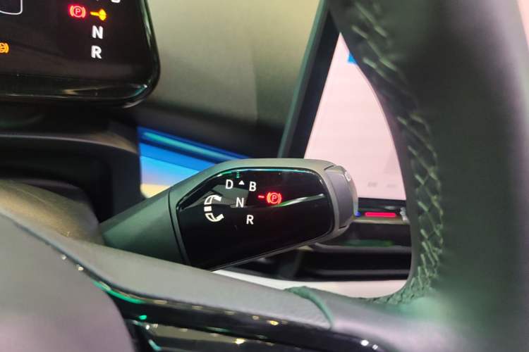Used Volkswagen ID.UNYX 2024 Max High-Performance Edition Gear Lever