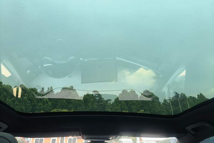 Used Volkswagen ID.UNYX 2024 Pro Long-Range Version Headliner