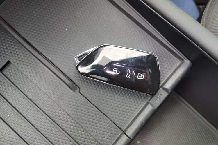 Used Volkswagen ID.UNYX 2024 Pro Long-Range Version Interior 1