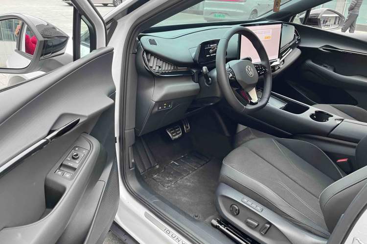 Used Volkswagen ID.UNYX 2024 Pro Long-Range Version Interior 13