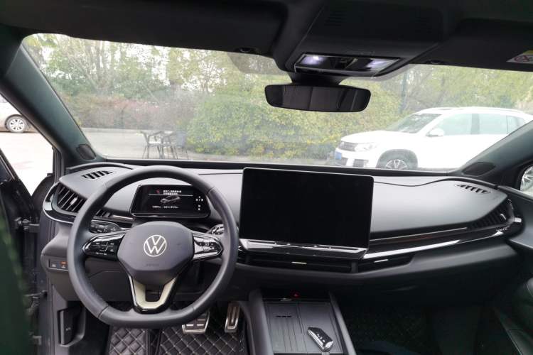 Used Volkswagen ID.UNYX 2024 Pro Long-Range Version Interior 2