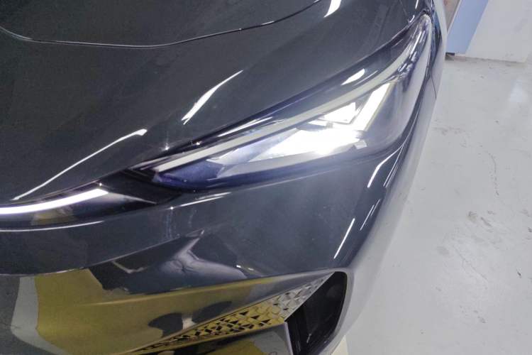 Used Volkswagen ID.UNYX 2024 Pro Long-Range Version Left Front Headlight