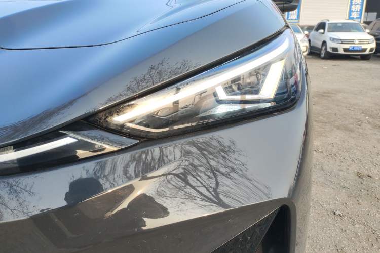 Used Volkswagen ID.UNYX 2024 Pro Long-Range Version Left Front Headlight