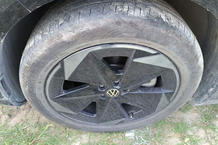 Used Volkswagen ID.UNYX 2024 Revised Pro Long-Range Version Left Front Wheel Hub