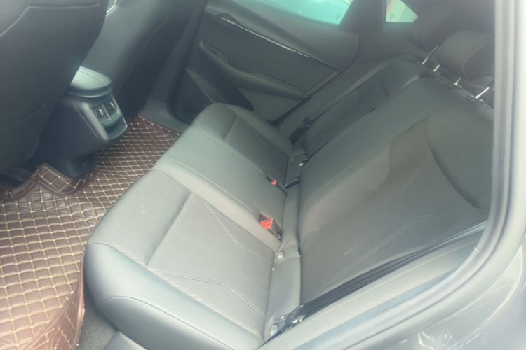 Used Volkswagen ID.UNYX 2024 Pro Long-Range Version Left Rear Seat