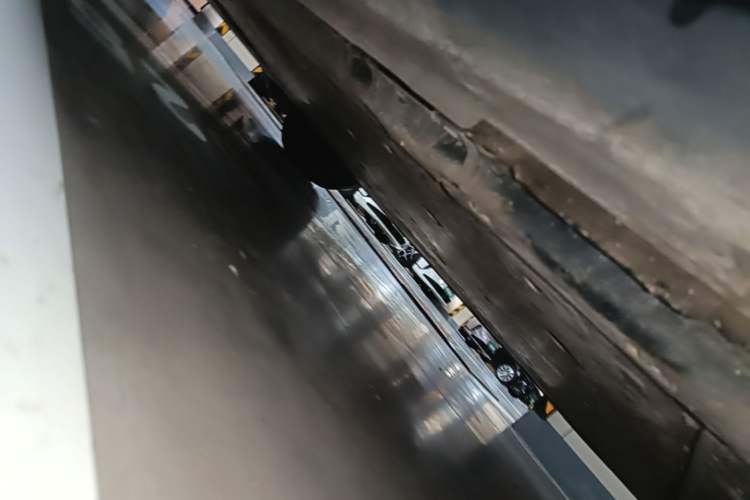 Used Volkswagen ID.UNYX 2024 Revised Pro Long-Range Version Left Side Sill