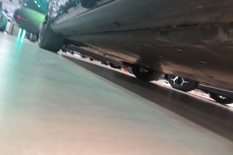 Used Volkswagen ID.UNYX 2024 Max High-Performance Edition Left Side Sill