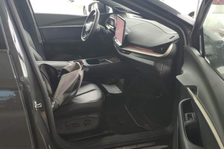 Used Volkswagen ID.UNYX 2024 Ultra Long-Range Version Right Front Seat