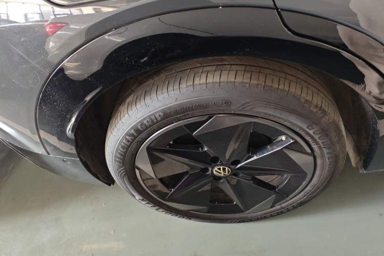 Used Volkswagen ID.UNYX 2024 Pro Long-Range Version Right Rear Wheel Hub