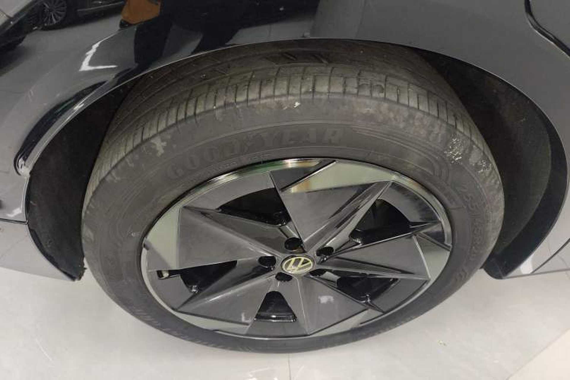 Used Volkswagen ID.UNYX 2024 Ultra Long-Range Version Right Rear Wheel Hub