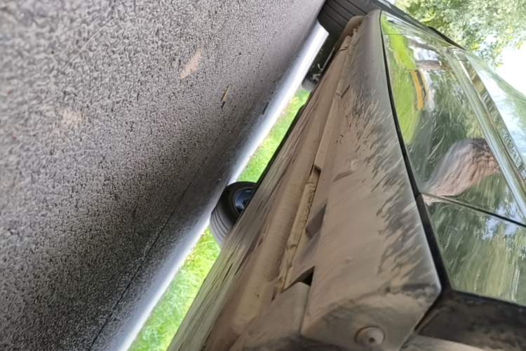 Used Volkswagen ID.UNYX 2024 Revised Ultra Long-Range Version Right Side Sill