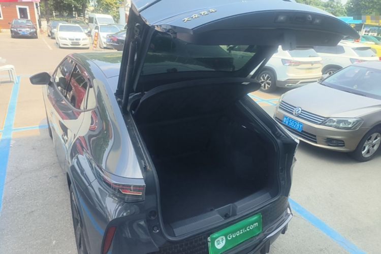 Used Volkswagen ID.UNYX 2024 Pro Long-Range Version Trunk