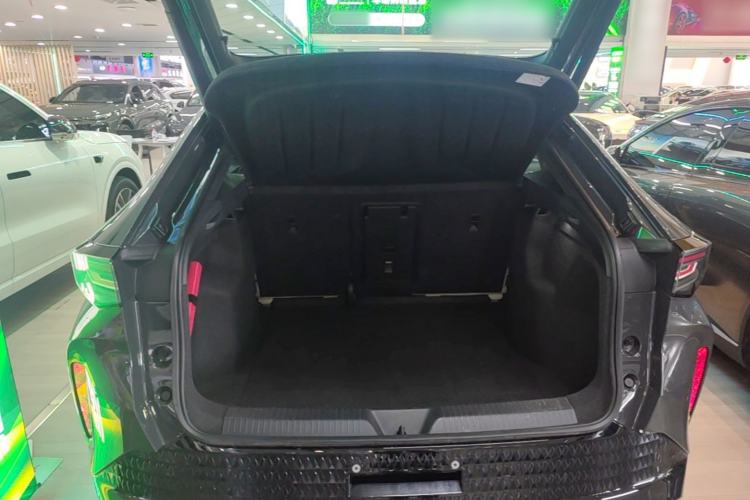 Used Volkswagen ID.UNYX 2024 Max High-Performance Edition Trunk