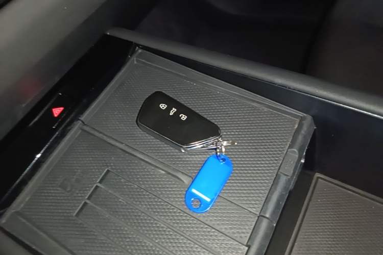 Used Volkswagen ID.UNYX 2024 Revised Pro Long-Range Version Vehicle Key
