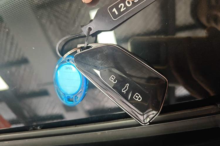 Used Volkswagen ID.UNYX 2024 Revised Pro Long-Range Version Vehicle Key