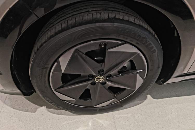 Used Volkswagen ID.UNYX 2024 Ultra Long-Range Version Left Front Wheel Hub