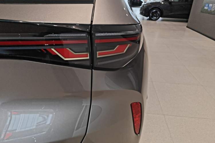 Used Volkswagen ID.UNYX 2024 Ultra Long-Range Version Right Rear Taillight