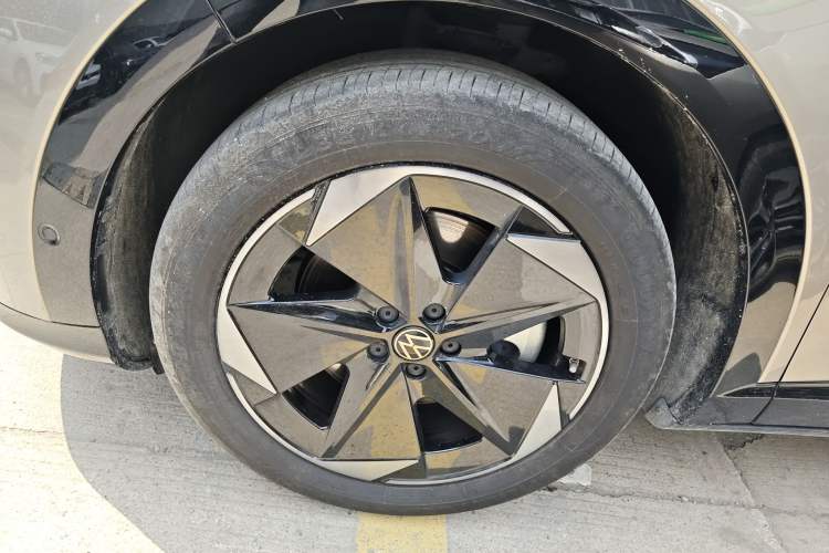 Used Volkswagen ID.UNYX 2024 Revised Pro Long-Range Version Exterior 4