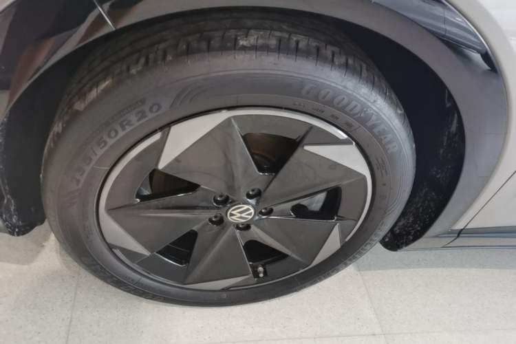 Used Volkswagen ID.UNYX 2024 Ultra Long-Range Version Left Front Wheel Hub