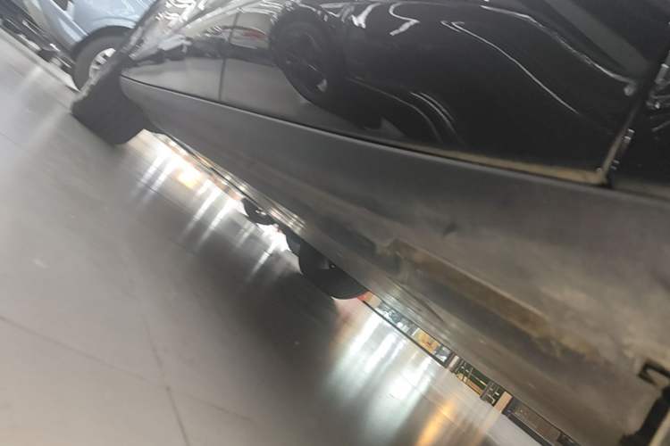 Used Volkswagen ID.UNYX 2024 Revised Ultra Long-Range Version Left Side Sill