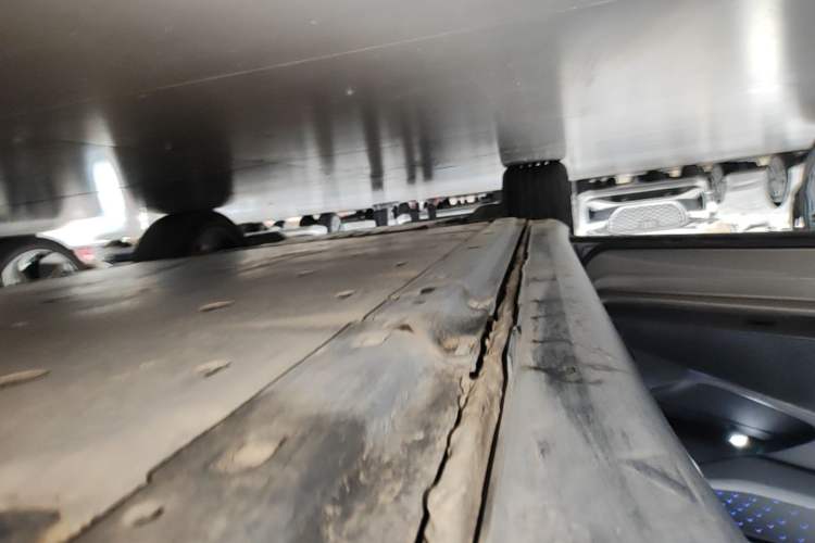 Used Volkswagen ID.UNYX 2024 Revised Ultra Long-Range Version Left Side Sill
