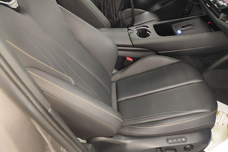 Used Volkswagen ID.UNYX 2024 Revised Ultra Long-Range Version Right Front Seat