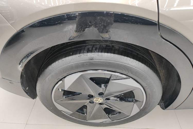 Used Volkswagen ID.UNYX 2024 Revised Ultra Long-Range Version Right Rear Wheel Hub